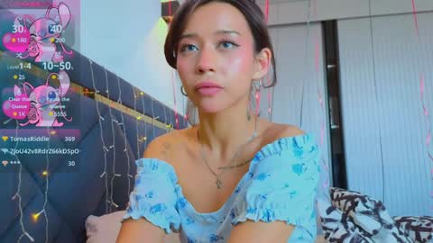 Mia online show from January 13, 2025, 9:52 am