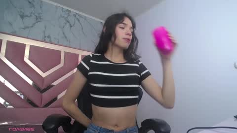 Snapshot of mia_swift_ch chatting on October 31, 2025, 3:18 am mia_swift_ch online show from October 31, 2025, 3:18 am