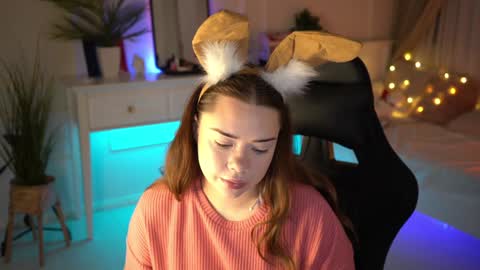 VixenMia online show from February 8, 2025, 3:30 am