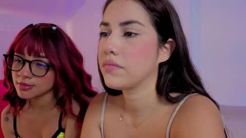 mia  nicolle online show from December 2, 2025, 12:27 am