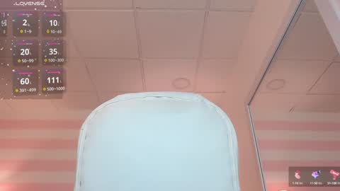 Mia online show from January 15, 2025, 3:18 pm