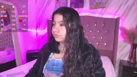 Snapshot of miaa_smiith1 chatting on December 6, 2024, 11:33 am miaa_smiith1 online show from December 6, 2024, 11:33 am