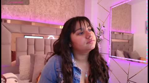 Snapshot of miaa_smiith1 chatting on January 20, 2025, 11:35 am miaa_smiith1 online show from January 20, 2025, 11:35 am