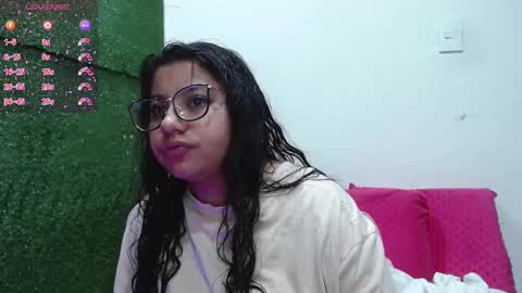 Snapshot of miaa_smiith1 chatting on November 4, 2025, 10:03 am miaa_smiith1 online show from November 4, 2025, 10:03 am