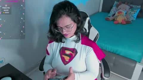 Maria Fernanda online show from October 26, 2025, 4:07 am