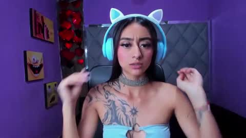 Snapshot of miaa_thopmson chatting on February 18, 2025, 6:26 am Miaa online show from February 18, 2025, 6:26 am