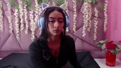 Snapshot of miaa_thopmson chatting on February 19, 2025, 6:33 am Miaa online show from February 19, 2025, 6:33 am