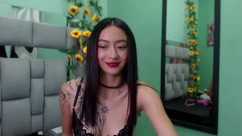 Snapshot of miaa_thopmson chatting on March 8, 2025, 10:34 pm Miaa online show from March 8, 2025, 10:34 pm