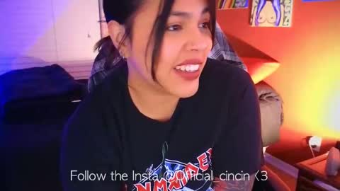 Snapshot of miacanela_xo chatting on February 2, 2025, 1:45 am Mia online show from February 2, 2025, 1:45 am