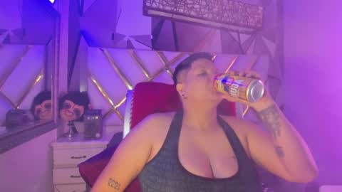 Snapshot of miacapucci1 chatting on February 22, 2025, 9:26 pm online show from February 22, 2025, 9:26 pm