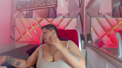 Snapshot of miacapucci1 chatting on March 7, 2025, 4:55 pm online show from March 7, 2025, 4:55 pm