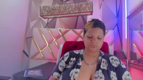 Snapshot of miacapucci1 chatting on March 8, 2025, 9:29 pm online show from March 8, 2025, 9:29 pm