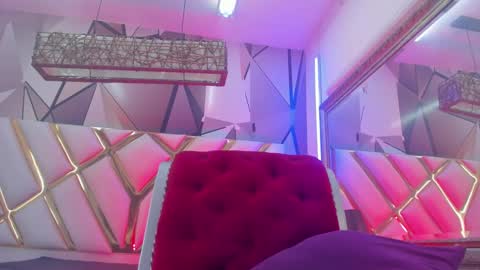 Snapshot of miacapucci1 chatting on March 12, 2025, 2:34 pm online show from March 12, 2025, 2:34 pm