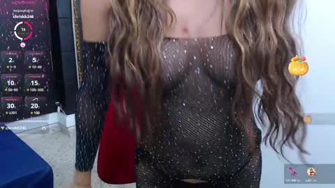 Snapshot of miacarperrlux chatting on December 3, 2024, 8:17 pm MiaCarper online show from December 3, 2024, 8:17 pm