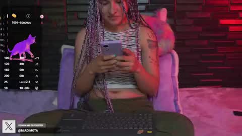 Mia online show from December 6, 2024, 6:26 am