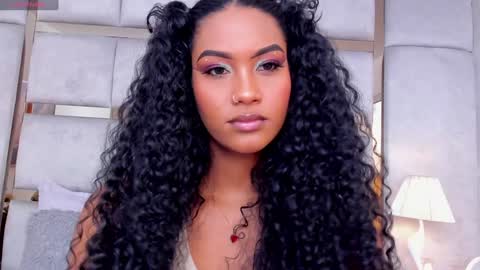 Call me Mia online show from December 6, 2024, 8:07 pm