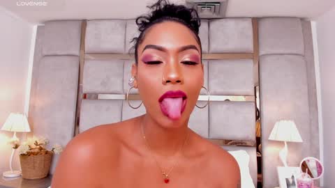 Call me Mia online show from December 11, 2024, 10:27 pm