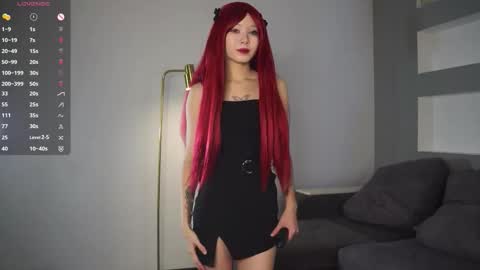 Mia online show from September 16, 2025, 8:48 am