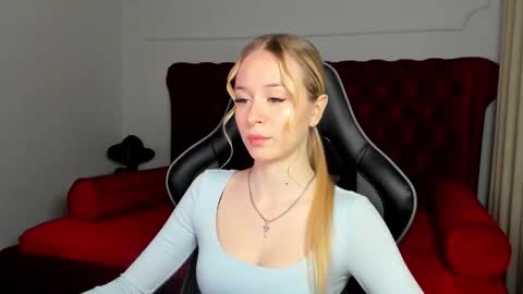 Mia online show from September 29, 2025, 5:18 pm