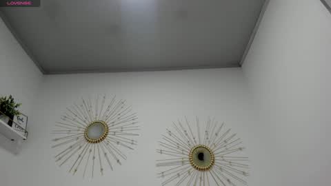 Miah Collins online show from February 5, 2025, 11:02 am