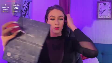 Snapshot of miah_connor chatting on September 24, 2025, 8:23 pm Mia Connor online show from September 24, 2025, 8:23 pm