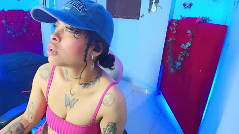 MIA VELEZ online show from September 12, 2025, 2:22 am