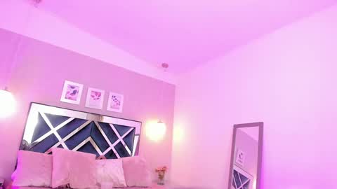 Snapshot of miakhalifa_7 chatting on March 7, 2025, 5:49 pm Mia Khalifa online show from March 7, 2025, 5:49 pm