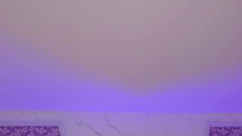 Snapshot of miamontoya chatting on October 4, 2025, 1:09 pm Mia   -5 7001400 Follow  online show from October 4, 2025, 1:09 pm