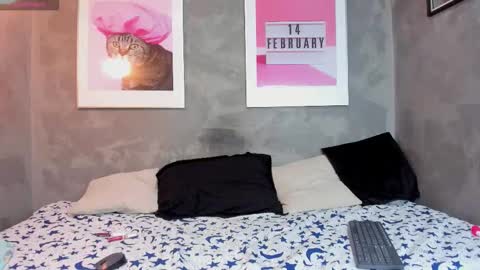 Snapshot of mianyxara_ chatting on November 27, 2025, 8:33 pm Mia online show from November 27, 2025, 8:33 pm