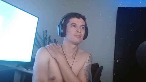 Snapshot of miaou_miaou chatting on January 14, 2025, 10:59 am miaou_miaou online show from January 14, 2025, 10:59 am