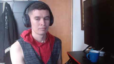 Snapshot of miaou_miaou chatting on February 16, 2025, 9:05 pm miaou_miaou online show from February 16, 2025, 9:05 pm