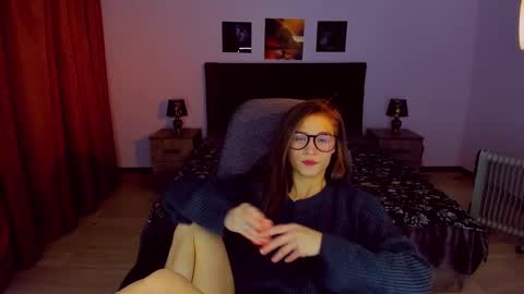 Mia online show from December 20, 2024, 9:50 pm