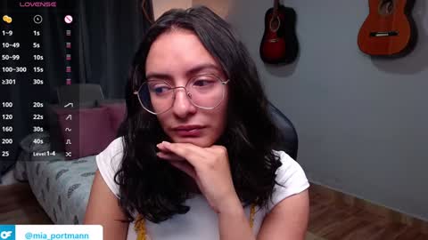 MIAPORTMANN online show from January 4, 2025, 9:10 am