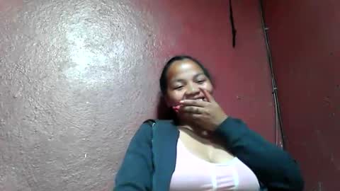 Snapshot of miarii chatting on September 11, 2025, 5:35 pm miarii online show from September 11, 2025, 5:35 pm