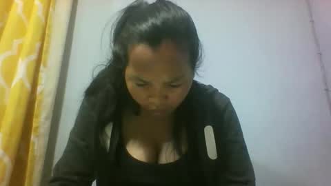 Snapshot of miarii chatting on September 24, 2025, 8:12 pm miarii online show from September 24, 2025, 8:12 pm