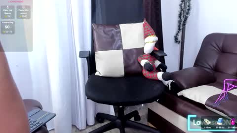 Snapshot of miarobertsmilf chatting on November 27, 2025, 10:12 pm Mia Milf online show from November 27, 2025, 10:12 pm