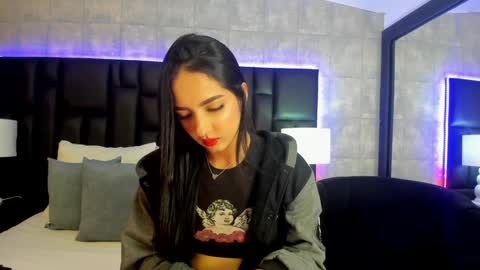 Snapshot of miasweetth chatting on February 3, 2025, 11:53 am Mia Sweetth online show from February 3, 2025, 11:53 am