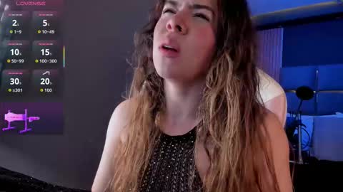 miatorres4 online show from November 14, 2025, 4:33 am