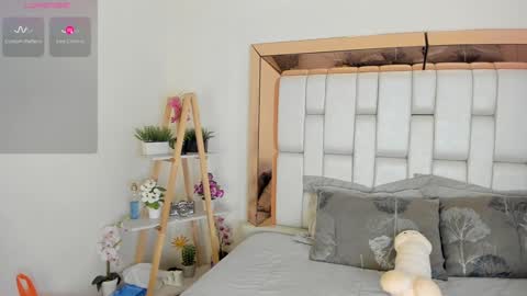 Snapshot of miavillalobos_ chatting on December 31, 2024, 8:26 am Mia Villalobos online show from December 31, 2024, 8:26 am