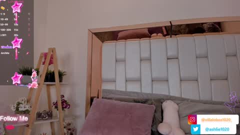 Snapshot of miavillalobos_ chatting on January 7, 2025, 10:41 pm Mia Villalobos online show from January 7, 2025, 10:41 pm