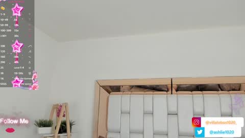 Snapshot of miavillalobos_ chatting on January 11, 2025, 5:40 pm Mia Villalobos online show from January 11, 2025, 5:40 pm