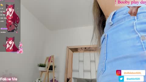 Snapshot of miavillalobos_ chatting on January 15, 2025, 3:50 pm Mia Villalobos online show from January 15, 2025, 3:50 pm