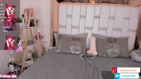 Snapshot of miavillalobos_ chatting on January 22, 2025, 12:17 pm Mia Villalobos online show from January 22, 2025, 12:17 pm