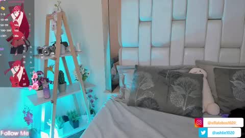 Snapshot of miavillalobos_ chatting on February 24, 2025, 12:59 pm Mia Villalobos online show from February 24, 2025, 12:59 pm