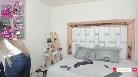 Snapshot of miavillalobos_ chatting on September 21, 2025, 3:13 pm Mia Villalobos online show from September 21, 2025, 3:13 pm