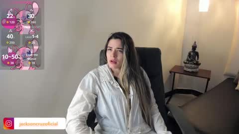 Snapshot of miavillalobos_ chatting on October 7, 2025, 12:02 pm Mia Villalobos online show from October 7, 2025, 12:02 pm