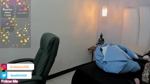 Snapshot of miavillalobos_ chatting on October 26, 2025, 2:56 pm Mia Villalobos online show from October 26, 2025, 2:56 pm