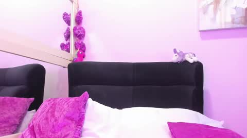 Snapshot of miaweiss chatting on December 11, 2024, 10:16 pm MiaWeiss online show from December 11, 2024, 10:16 pm