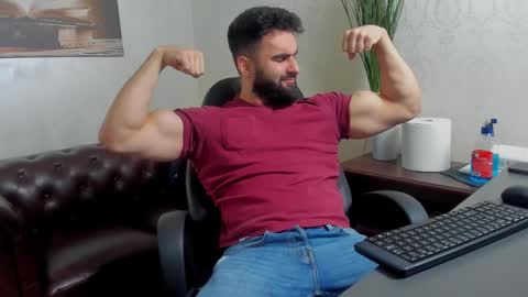 Snapshot of micahlane chatting on October 31, 2025, 5:41 am MicahLane online show from October 31, 2025, 5:41 am