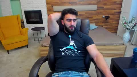 Snapshot of micahlane chatting on November 15, 2025, 5:27 am MicahLane online show from November 15, 2025, 5:27 am